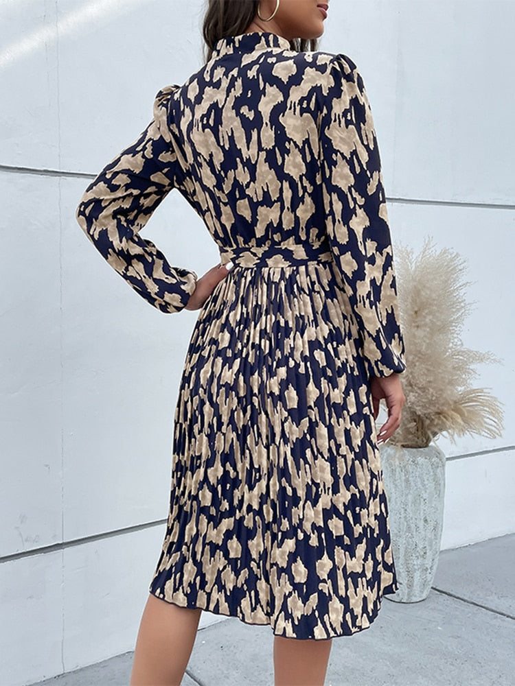 Donkerblauwe midi jurk met beige print