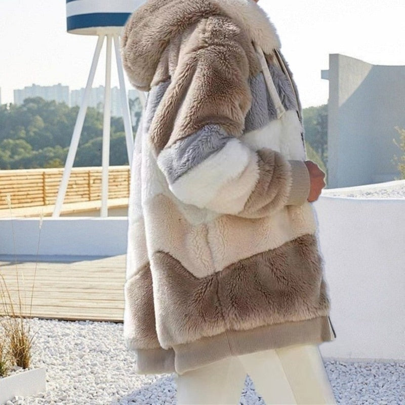 ModeParisienne® Phoebe - Heerlijk warm, zacht & stijlvol Pluche Vest met Capuchon