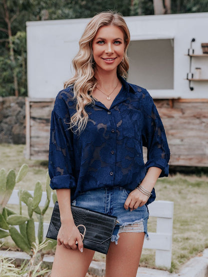 Donkerblauwe blouse met patroon