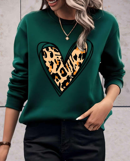 Skylar - stijlvolle comfortabele trui met lange mouwen, ronde hals, effen rug en hartjesdessin met dierenprint