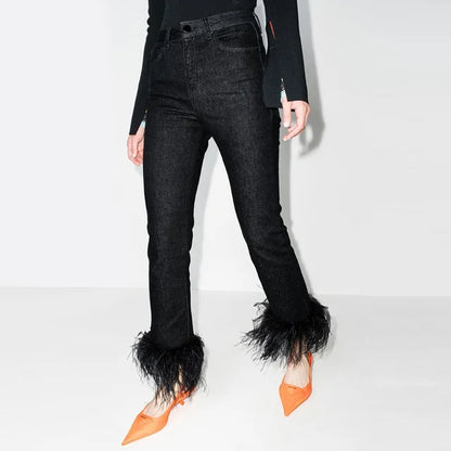 Vivienne Chique jeans met veren