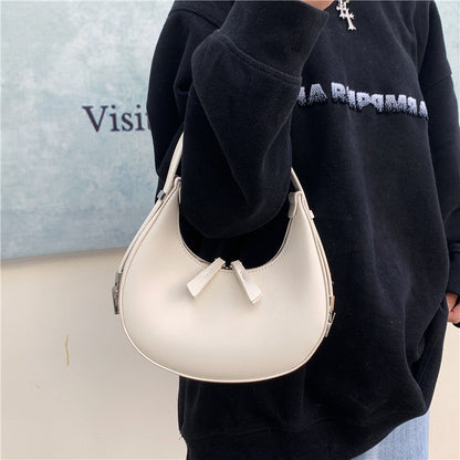 Tara | Trendy schouder halvemaantas