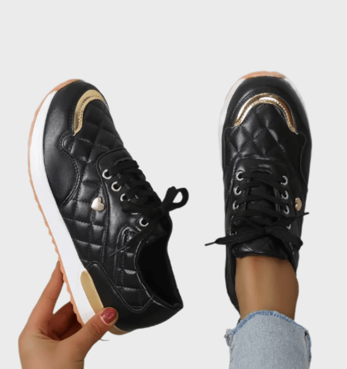 Ignacia - Glanzende sneakers met gouden strepen en veters voor dames