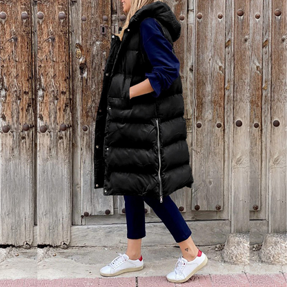 Beska Bodywarmer | Trendy lange donzen bodywarmer met capuchon voor dames
