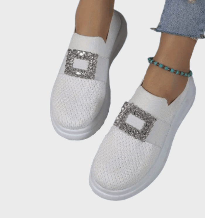 Vicky -  Slip on sneakers met dikke vierkante bling in het midden