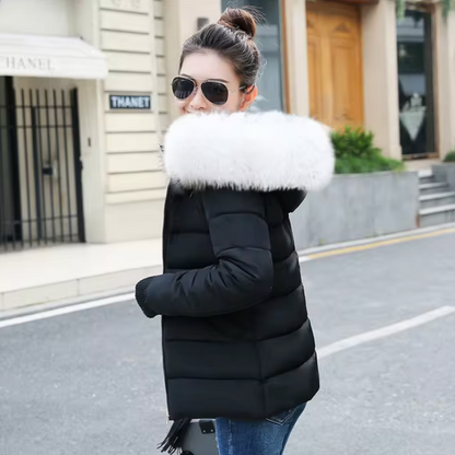 Autri Winterjas | Warme korte winterjas met afneembare bontkraag voor dames