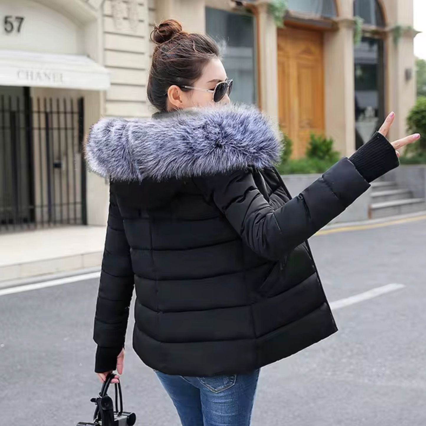 Autri Winterjas | Warme korte winterjas met afneembare bontkraag voor dames