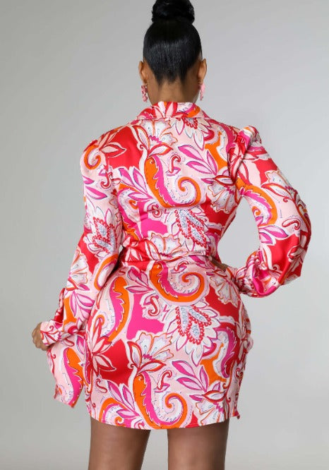 Roze overslagjurk met print