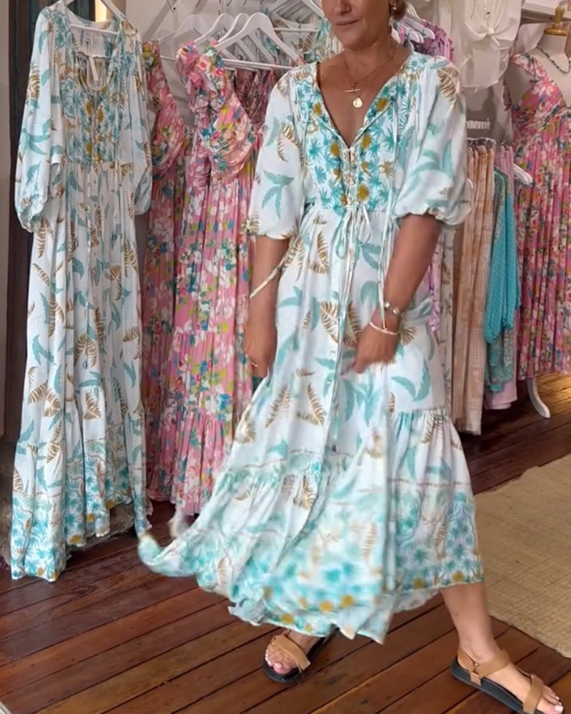 Amita - Maxi-jurk voor dames met een bladprint en een elegante V-hals