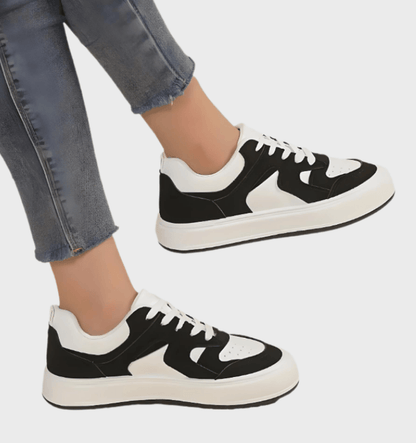 Nona - Meerkleurige sneakers met veters en patroonontwerp