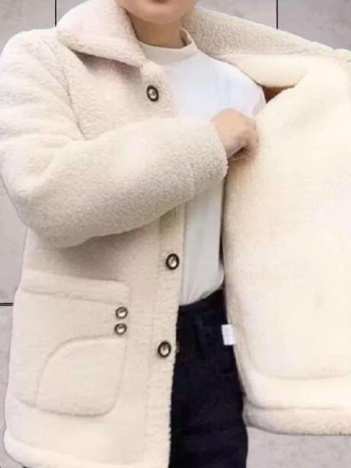 Anika | Dik en warm fleecejack met polokraag en knoopsluiting