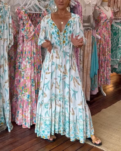 Amita - Maxi-jurk voor dames met een bladprint en een elegante V-hals