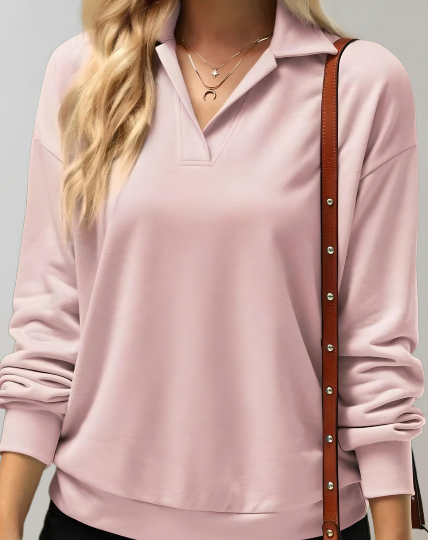 Caroline | Oversized trui met lage v-uitsnijding en kraag