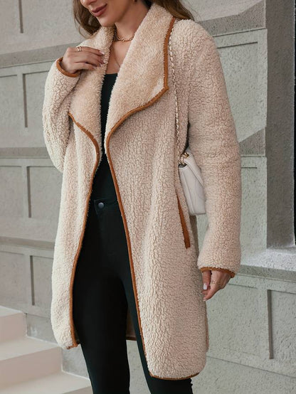 Manteljas van teddy stof