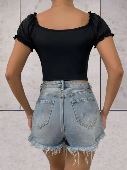 Chelsea - Bodycon cropped top met lage v-uitsnijding en gezwollen korte mouwen