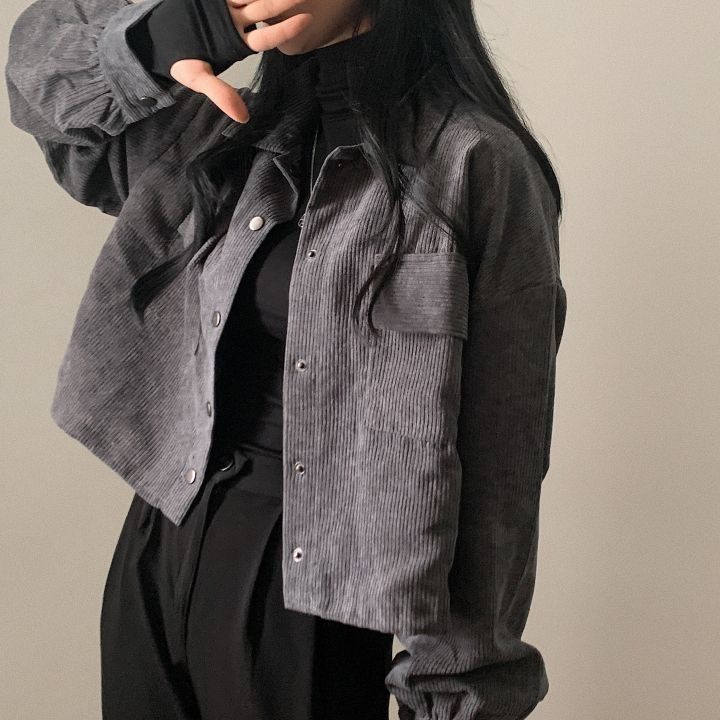 Donkergrijze ribfluwelen jas