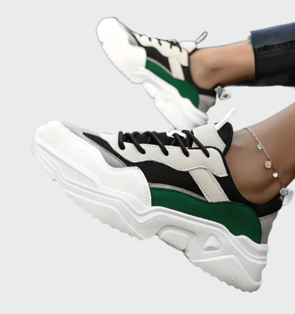 Clara- Kleurrijke sneakers met dikke zool en veters