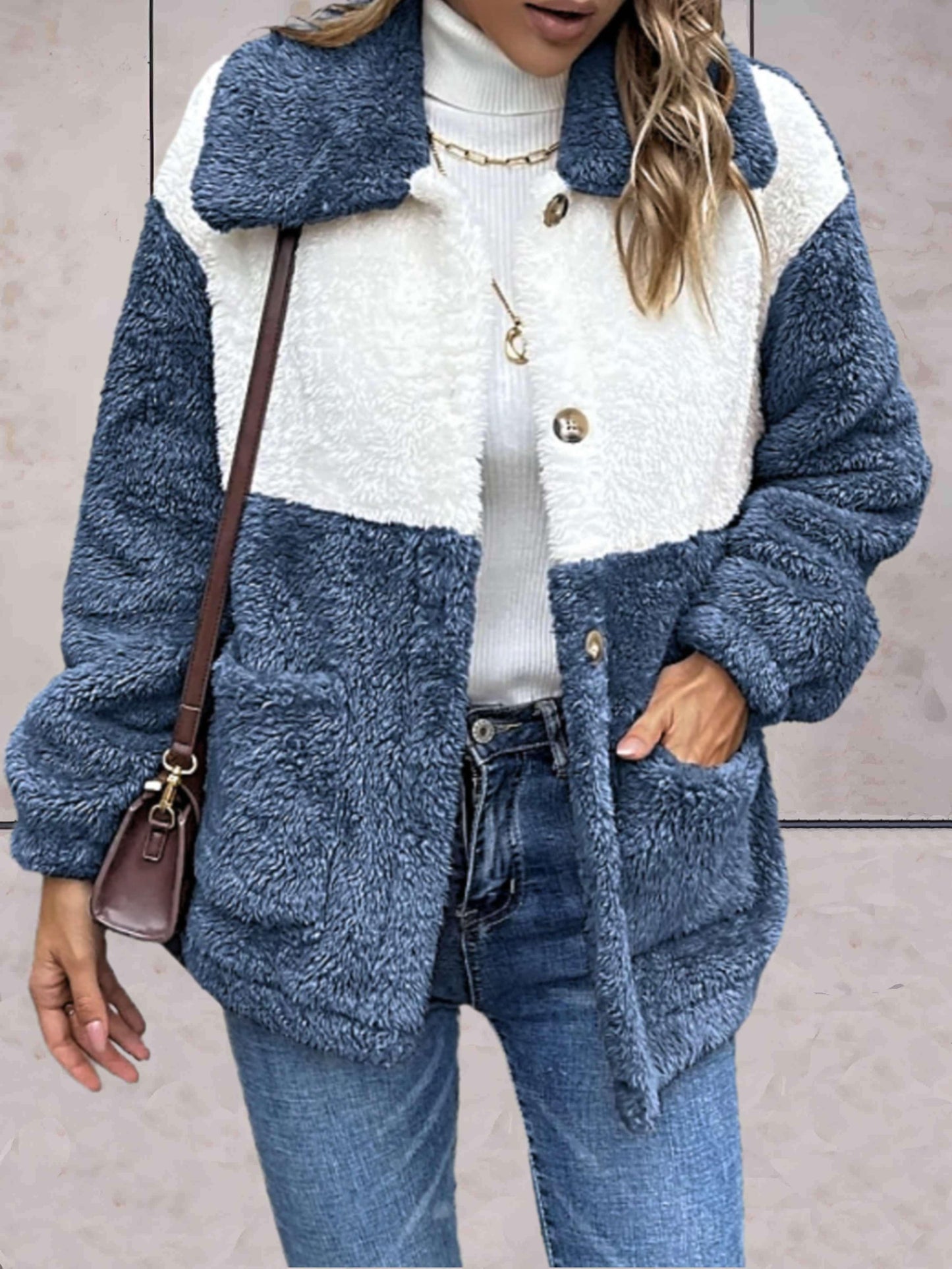 Dorothy - Tweekleurige dikke winterjas met imitatieknopen en zakken