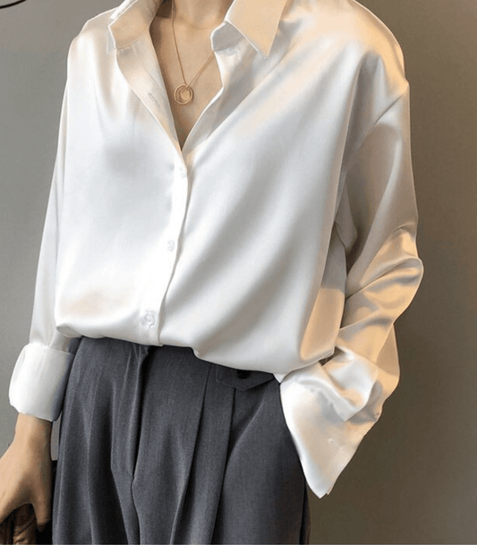 Olivia Blouse | Elegante satijnen blouse met lange mouwen en kraag voor dames