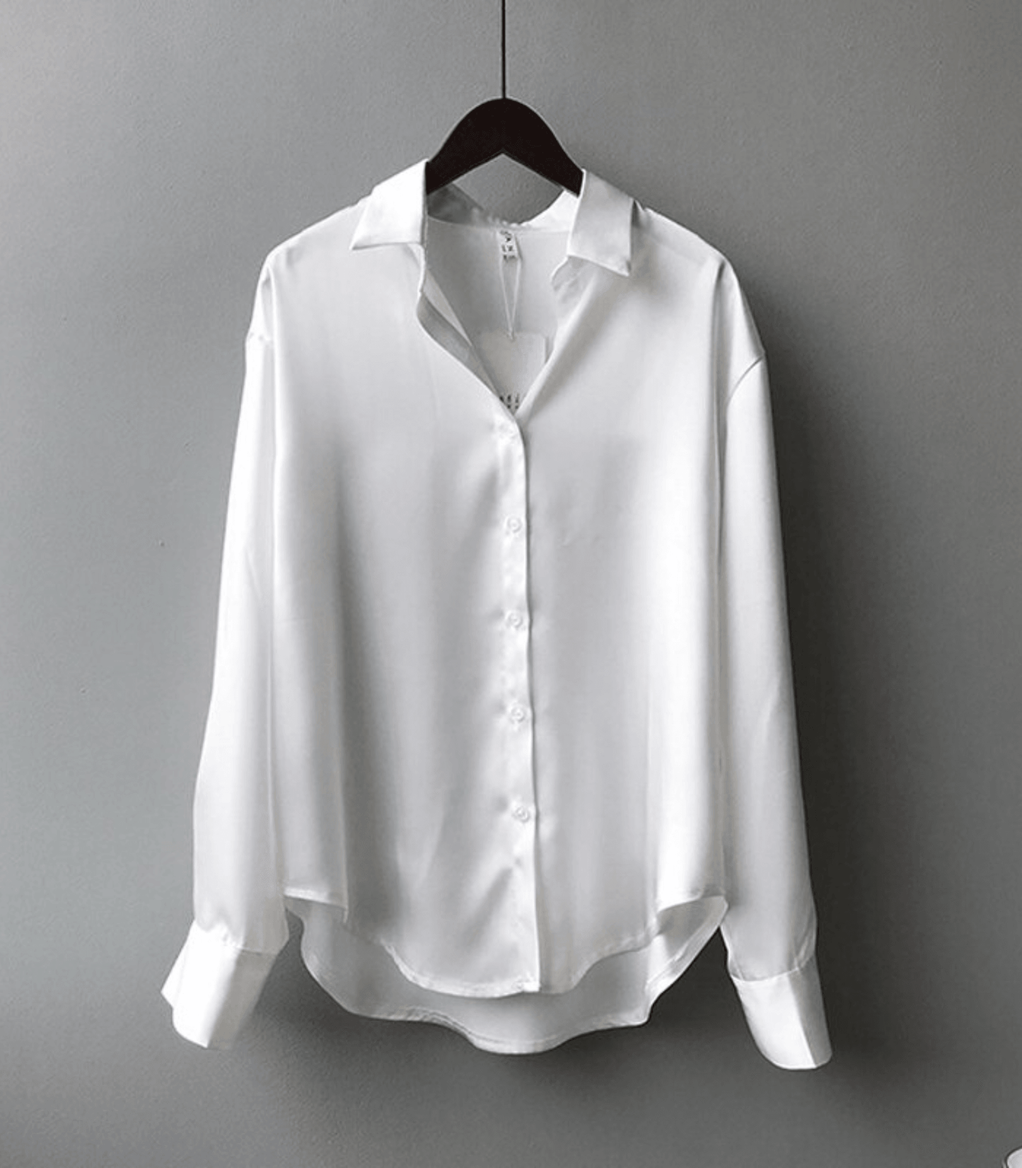 Olivia Blouse | Elegante satijnen blouse met lange mouwen en kraag voor dames