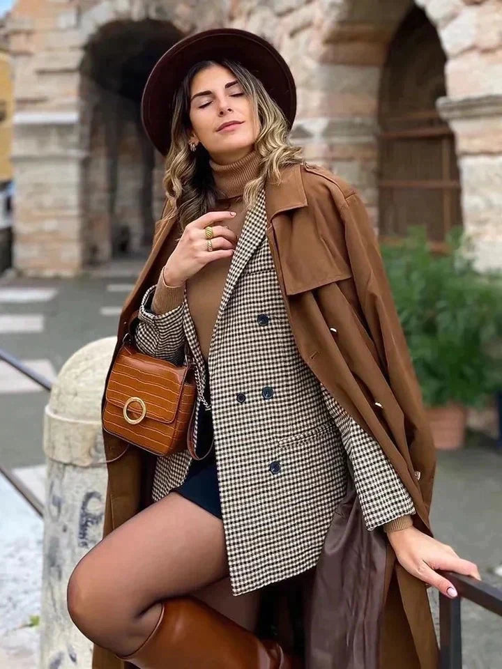 Mylah | Geruite blazer in vintage stijl