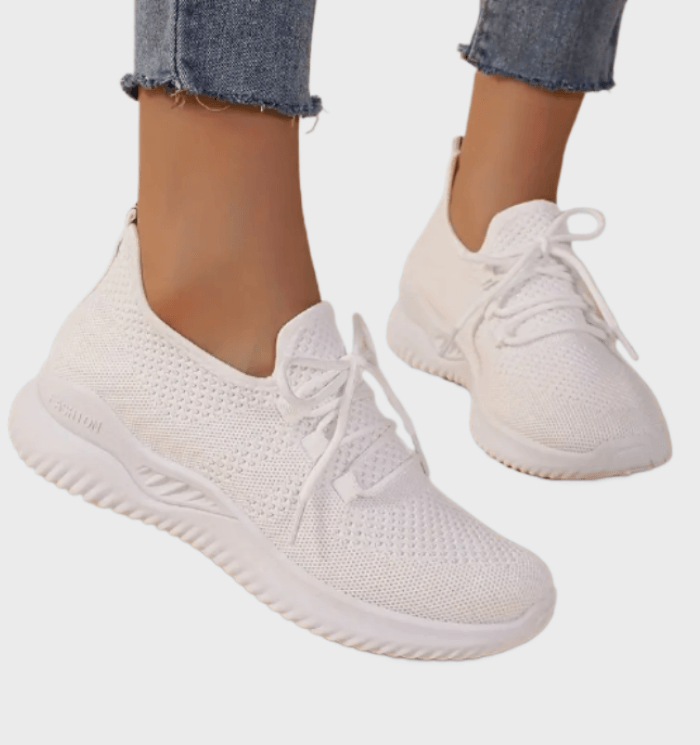 Beatrice - Comfortabele sneakers met veters in zwart en wit