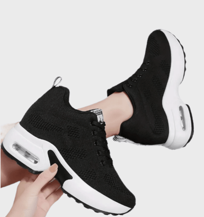 Maris -  Volledig gekleurde halfhoge hardloopsneakers met veters en dikke tussenzool