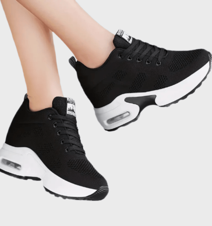 Maris -  Volledig gekleurde halfhoge hardloopsneakers met veters en dikke tussenzool