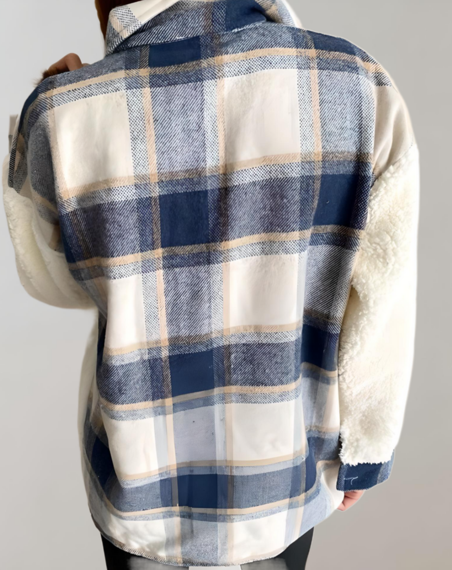 Mavie | Eenvoudig geruit flanellen en fleece combinatiejack met borstzakken en knoopsluiting