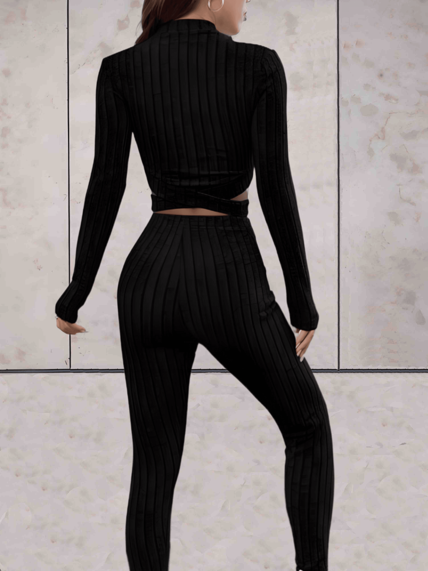 Maxinne - 2-delige workout set met cropped top met lange mouwen en x tie design met bijpassende joggingbroek