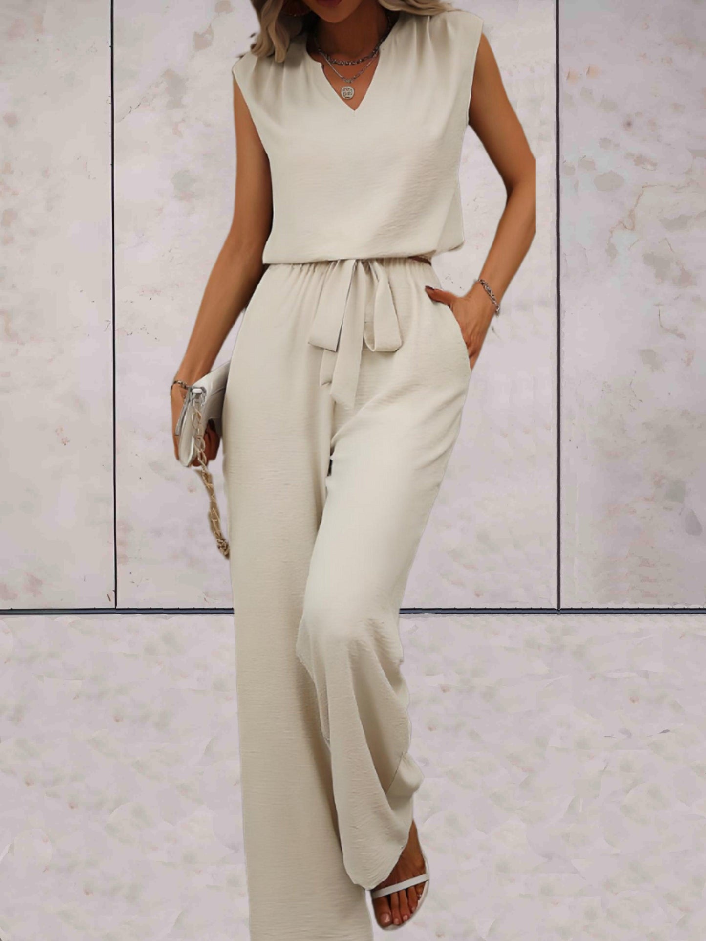 Veronica |  Effen 2-delige setjes eenvoudig en chique v-uitsnijding voor en met strikbandjes in de taille