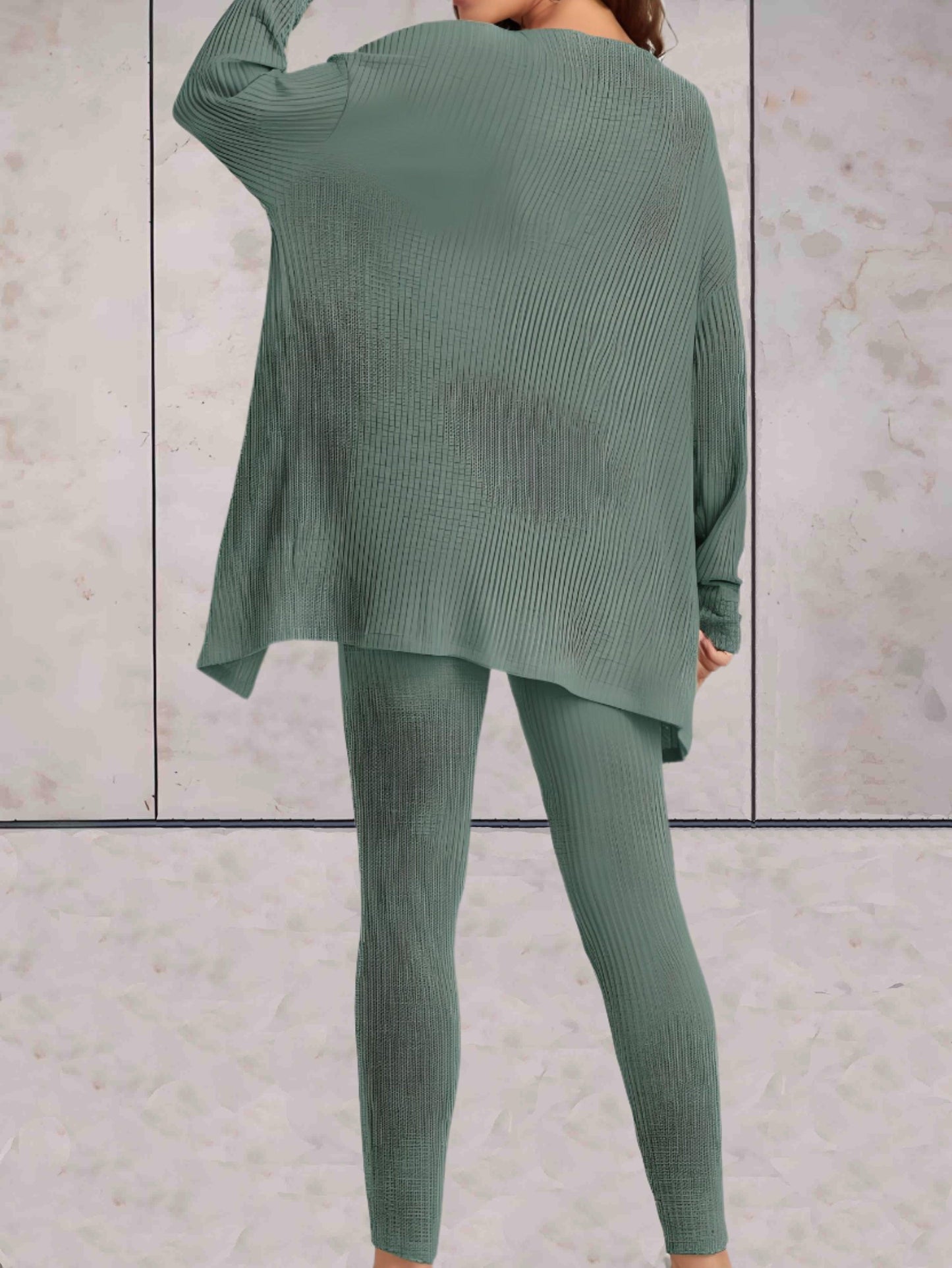 Sierra - comfortabele casual set van hoog getailleerde broek met knoop, crop top zonder mouwen en een oversized sweater