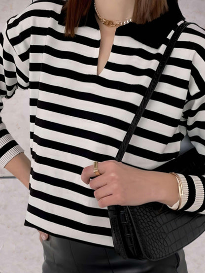 Miya | Oversized tweekleurige gestreepte trui met een ronde halslijn