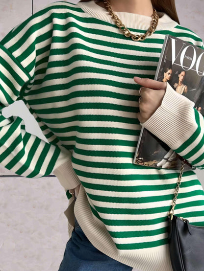 Miya | Oversized tweekleurige gestreepte trui met een ronde halslijn