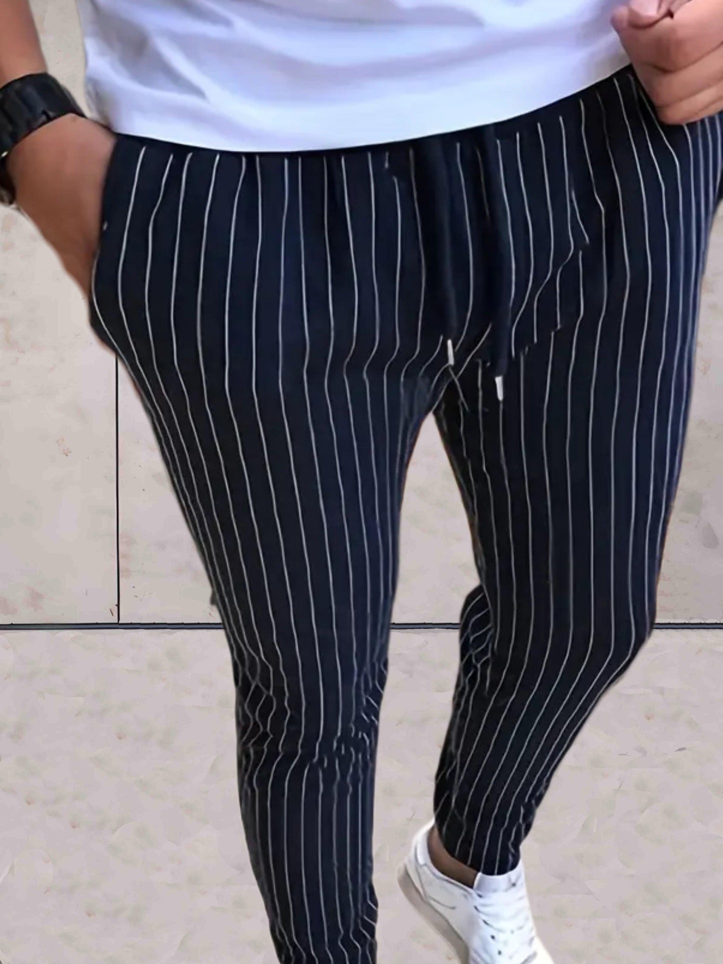 Josh - Getailleerde broek voor heren met strependessin broek