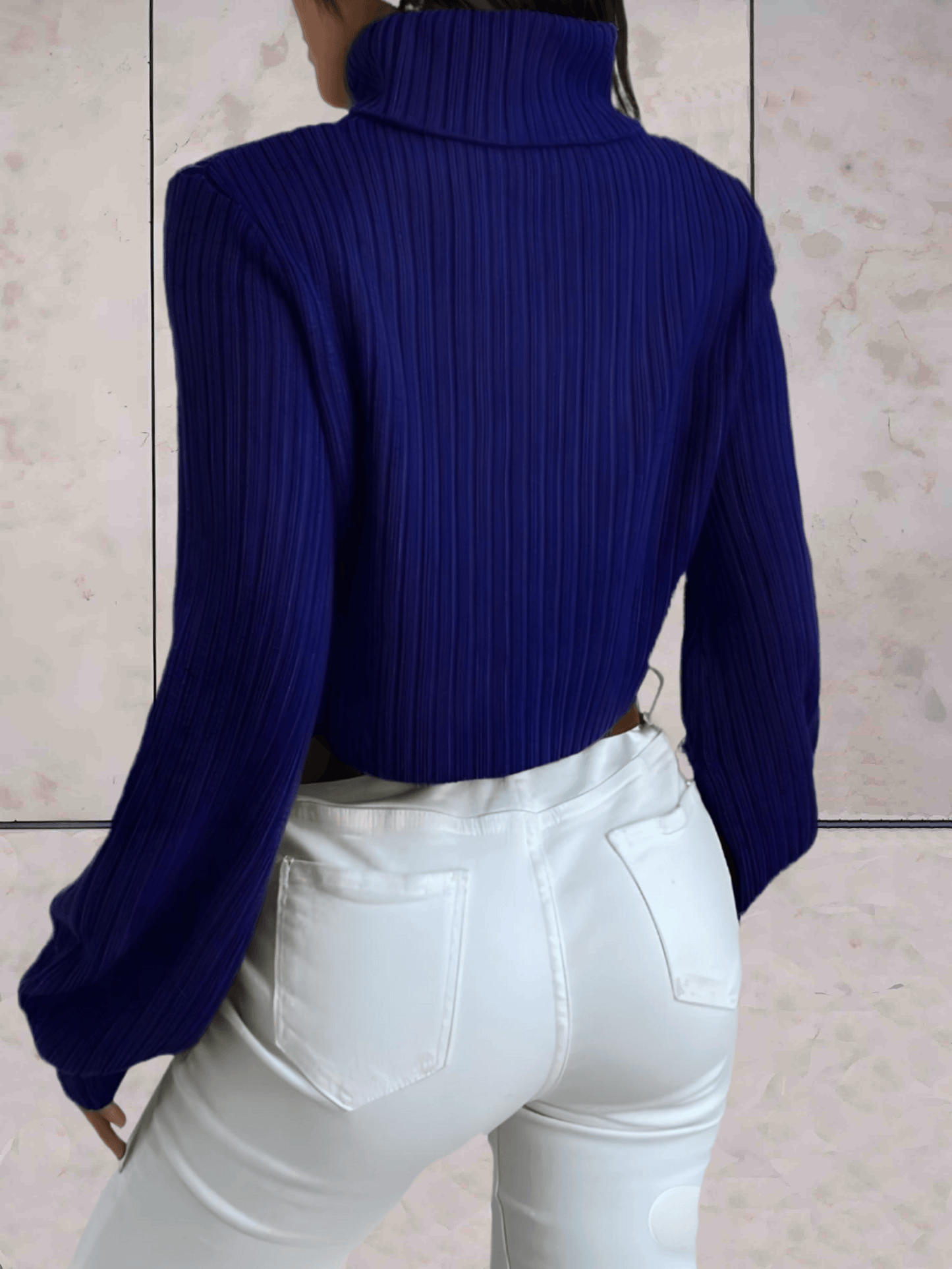 Tessa - Blauwe mooie coltrui met geribbeld reliëfpatroon